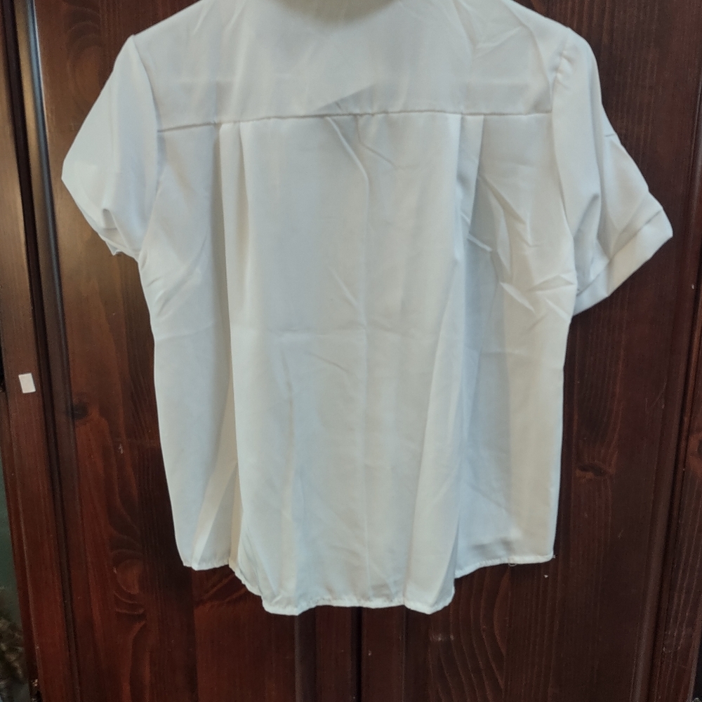 Button down blouse - Picture 2 of 2